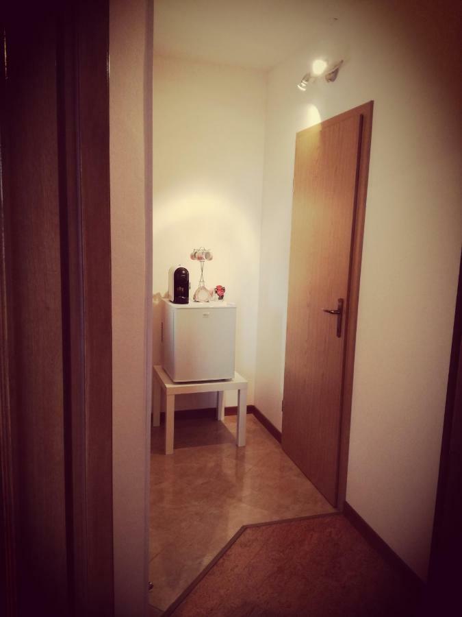 Room Kris Vilanija Eksteriør bilde